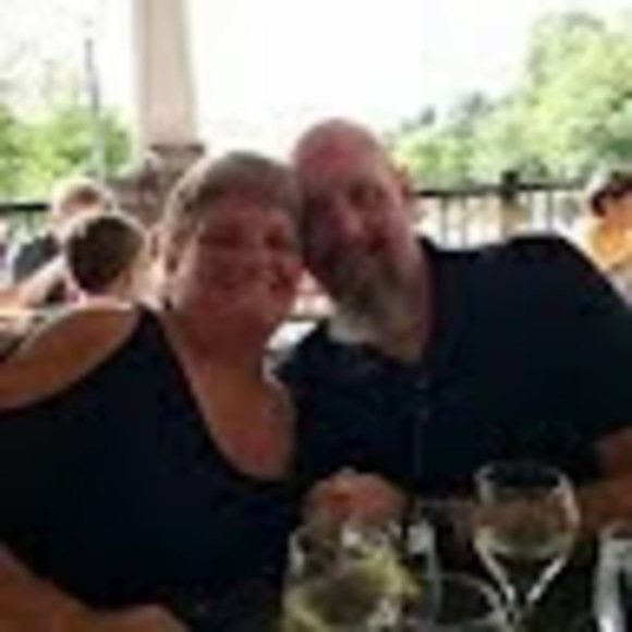 Meet your Posher, Michelle - Picture 1 of 1